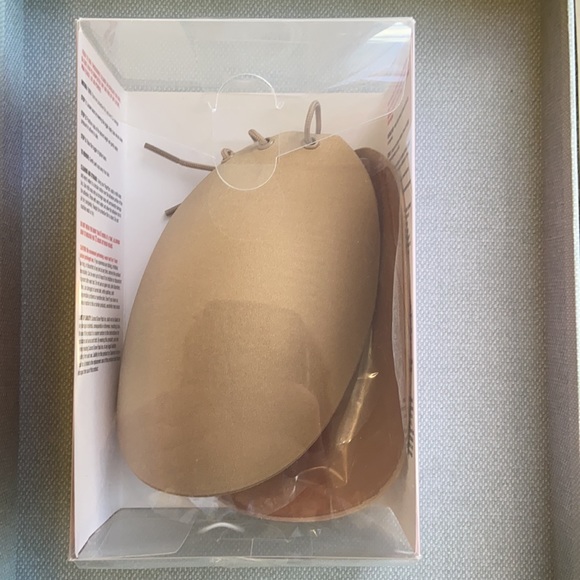 New Adhesive bra - Picture 4 of 8